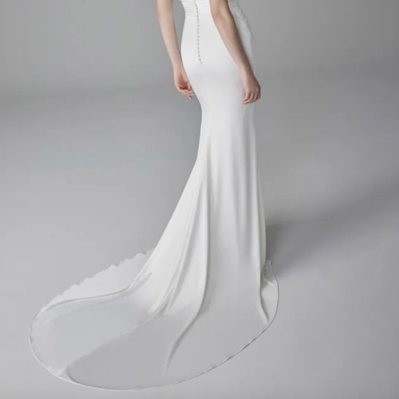 PRONOVIAS - 'Agathy' Wedding Dress - Size US10 - MSRP $3120 - NWT - SAVE $2300 - Picture 2 of 16